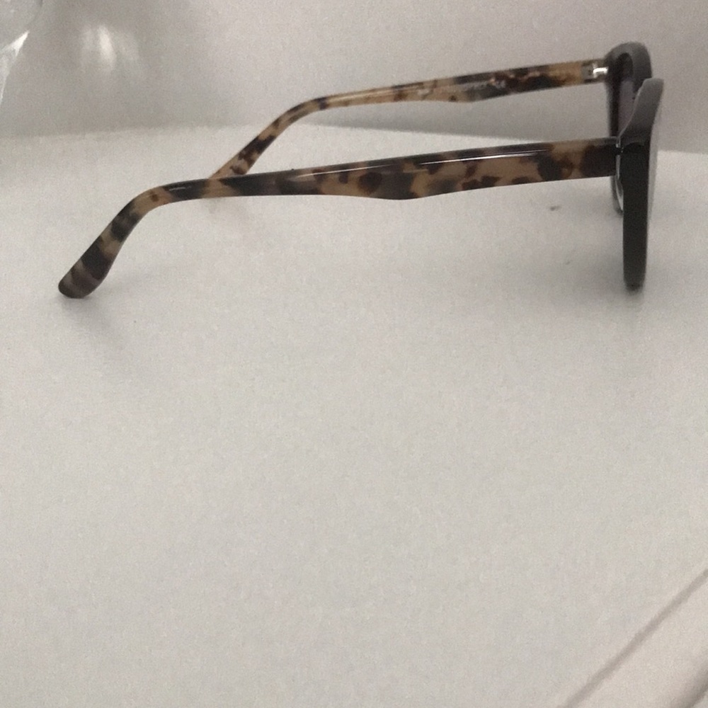 Cat Eye Sunglasses - Picture 3 of 3